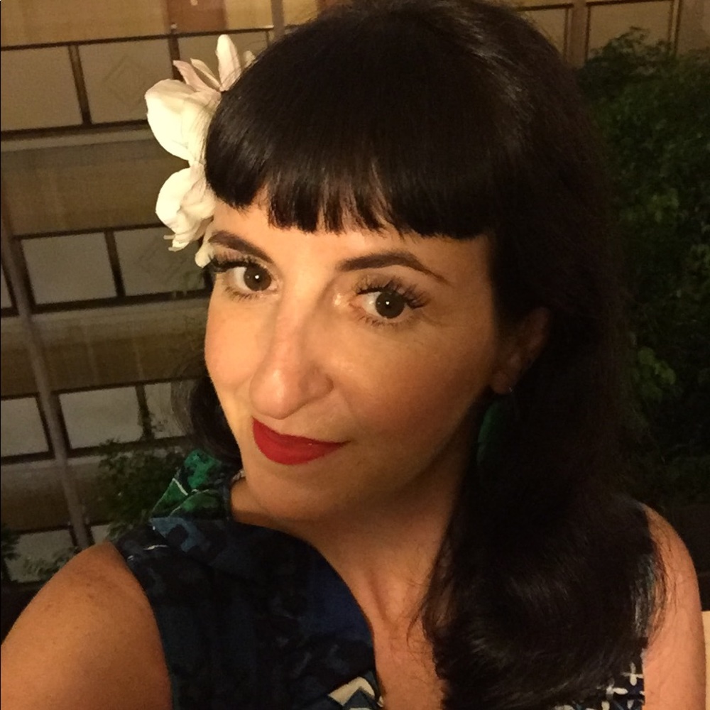 Meet your Posher, Shana